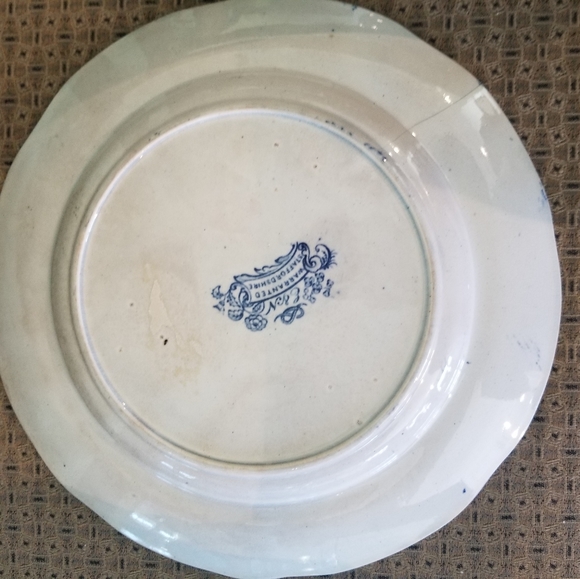 Two Staffordshire Antique Plates. - Picture 14 of 16